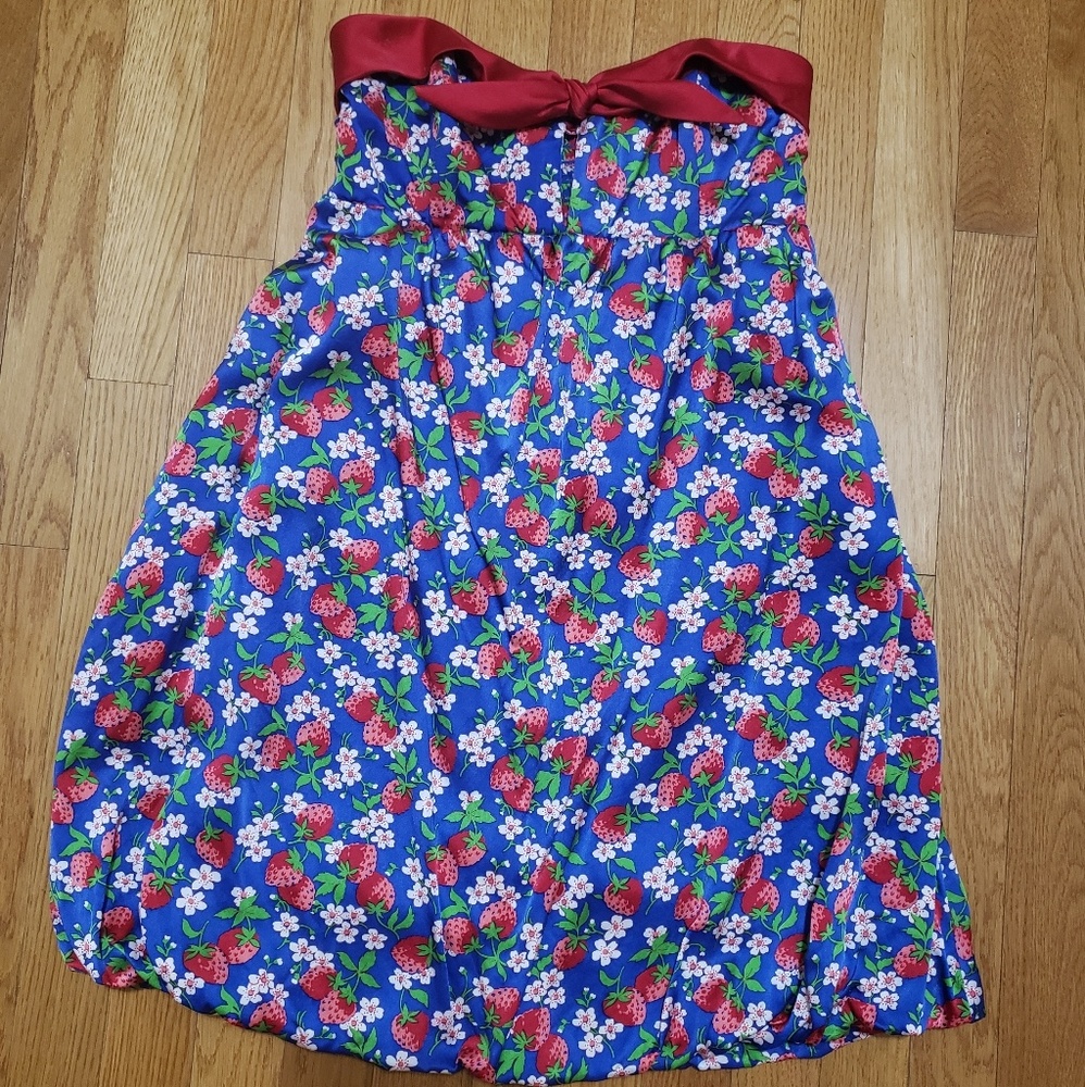 Betsey Johnson silky strawberry dress size 8